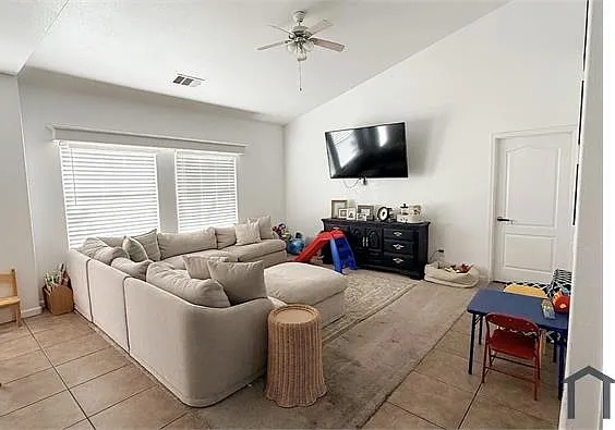 1333 Butte St — Photo 4