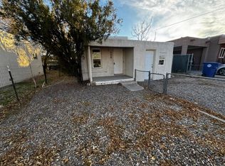 506 Headingly Ave NW, Albuquerque, NM 87107