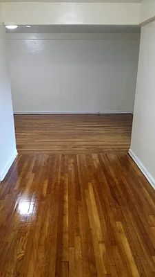 Rented by Joel Weisz, LREB | media 10