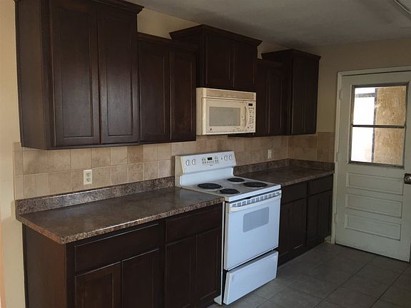 4th image of 1485 E 26th Pl