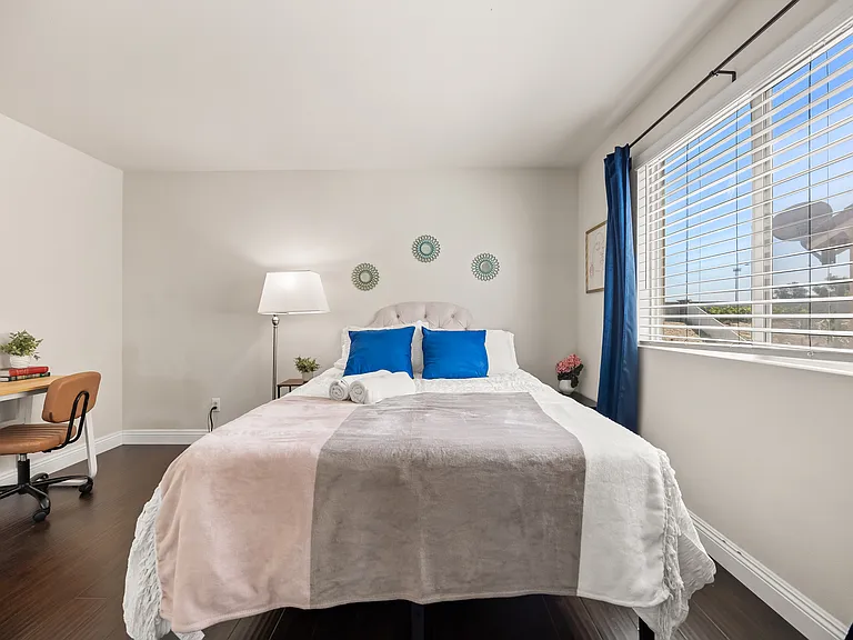 4638 Helen Bell Way — Photo 31