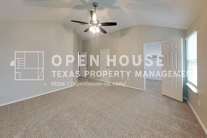 2901 Frontier Ln — Photo 7