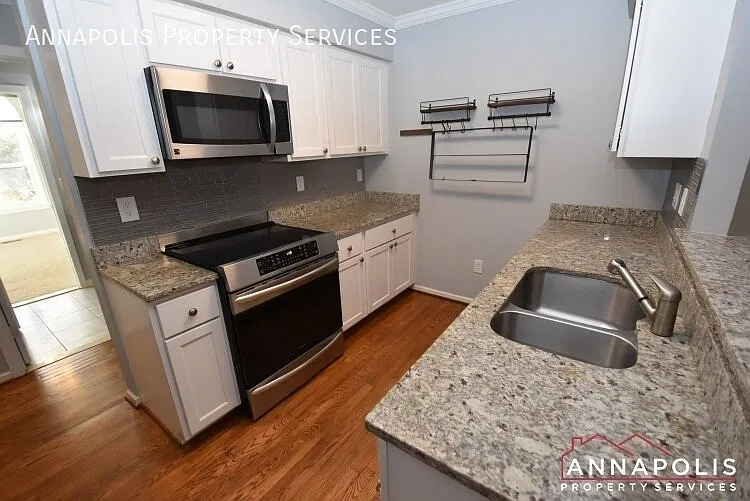 1569 ritchie lane — Photo 2