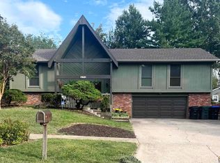 742 SW Prairie Ct, Topeka, KS 66606