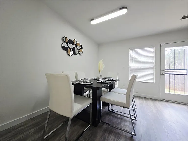 2529 Piering Dr — Photo 24