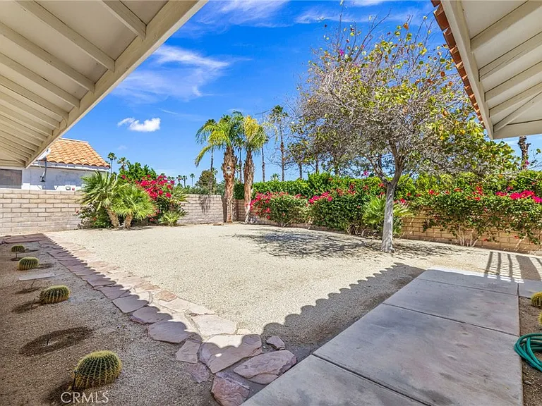 1489 E Francis Dr — Photo 44