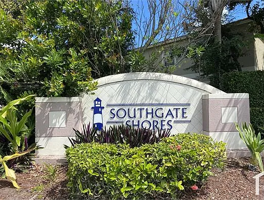 8549 W Southgate Shores Cir — Photo 25