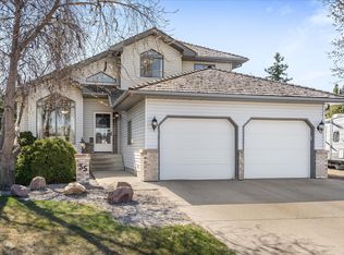 35 River Gln, Fort Saskatchewan, AB T8L 3X8