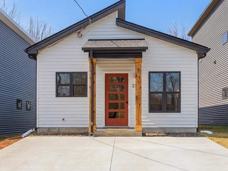 1st image of 2723 Rainbow Cir