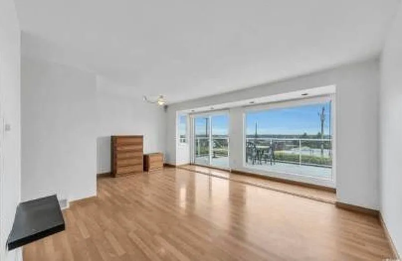 5 bed, 1900 sqft, $4,200 — Photo 2