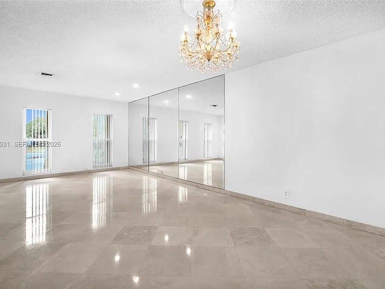 3441 N Hills Dr — Photo 11