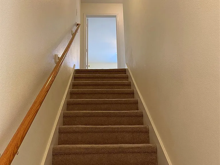 11905 Algonquin Dr #4 — Photo 8