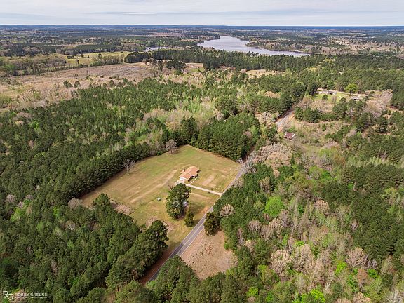 3rd image of 1303 Young Rd