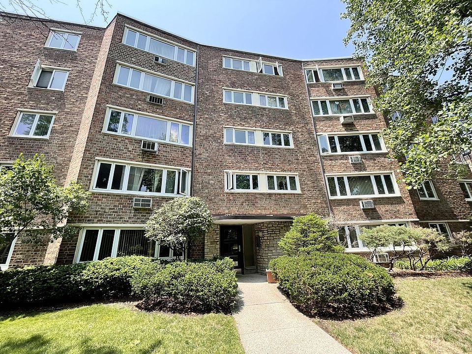 1st image of 1960 W Hood Ave APT 1B