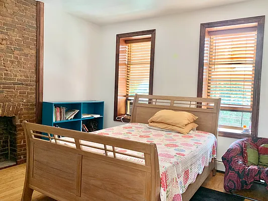 Rented by Voro New York | media 8