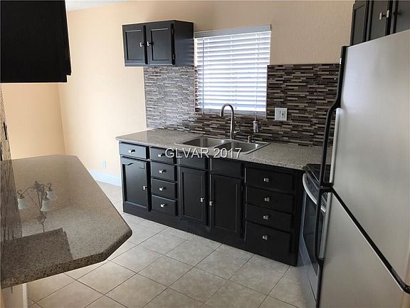4th image of 2283 La Puente St