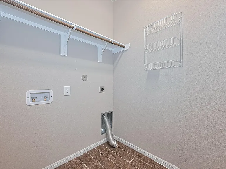 5327 Silver Ledge Dr — Photo 26