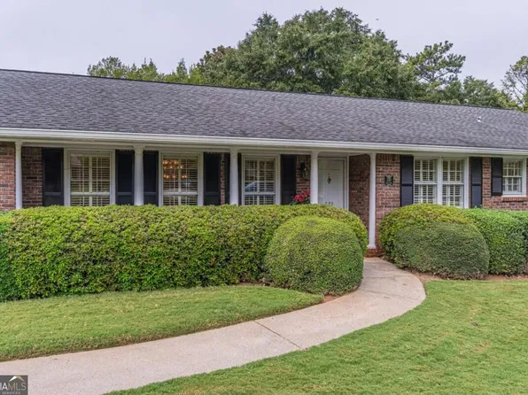 220 Craig Dr, Lawrenceville, GA 30046