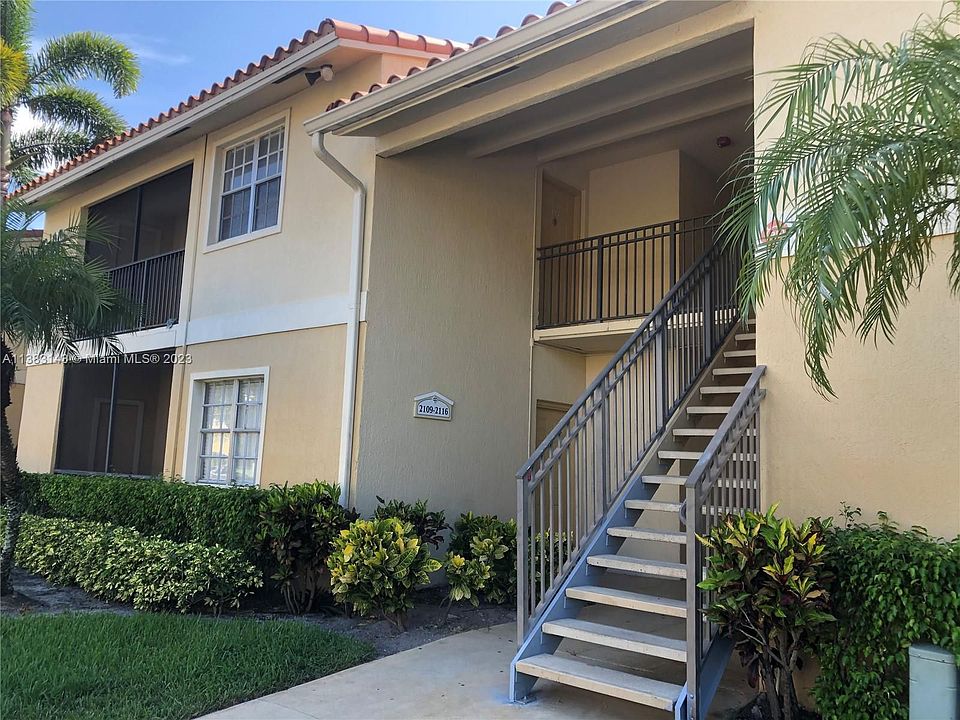 1st image of 1263 SW 46th Ave APT 2110