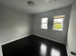 32-30 201st St #1, Bayside, NY 11361