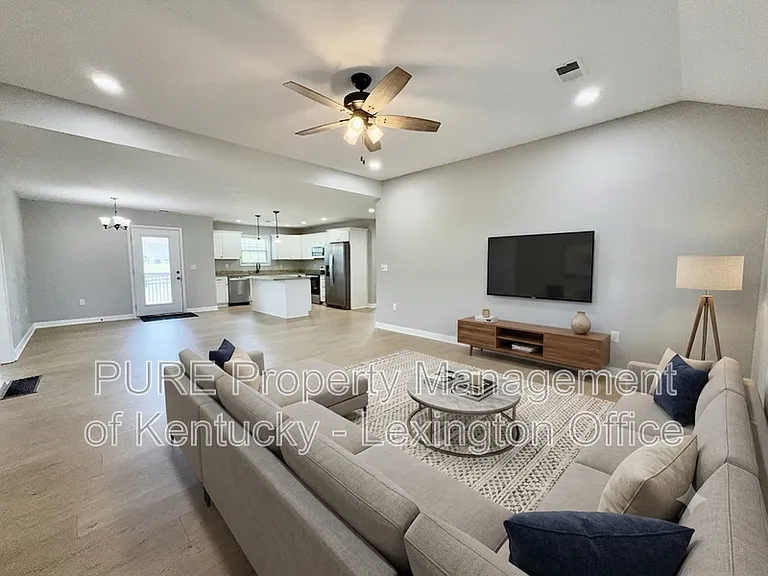 189 Page Dr — Photo 4