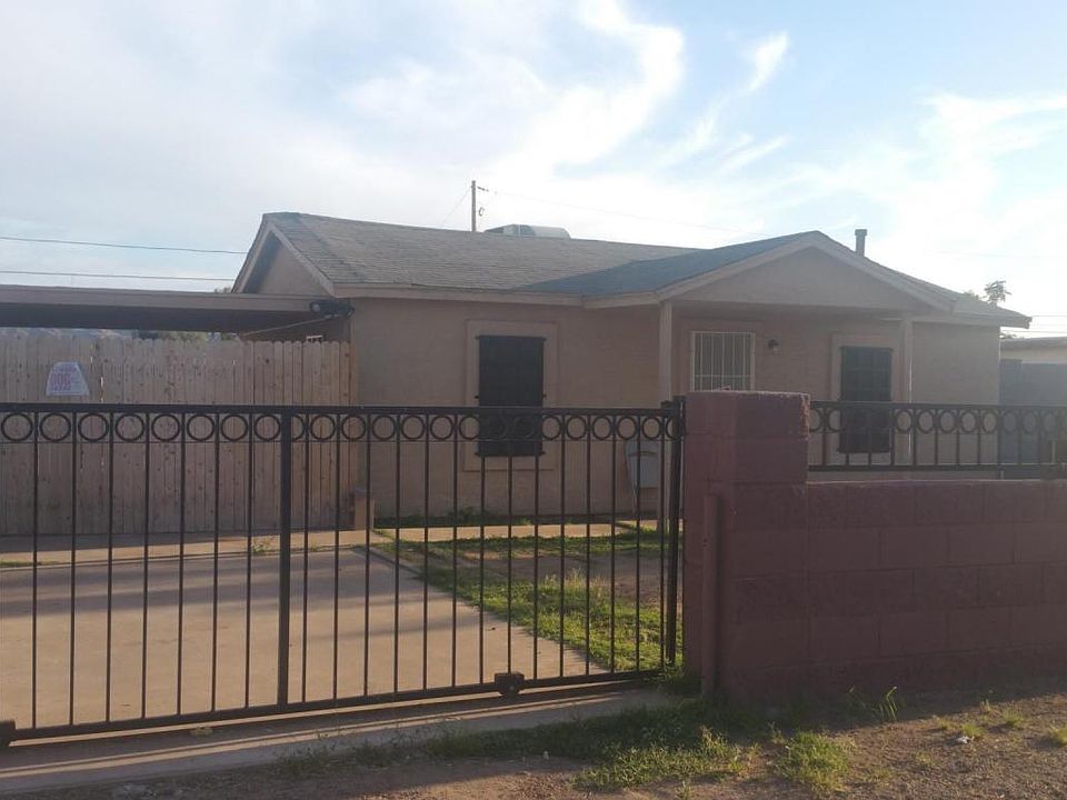 1st image of 2545 E Tamarisk Ave