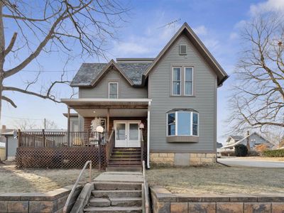 207 W Maple St, Maquoketa, IA, 52060