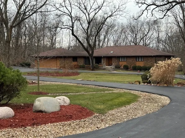 17356 S Parker Rd, Lockport, IL 60491