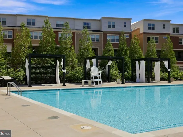 10755 Fairgrounds Dr Unit 138, Fairfax, VA 22030