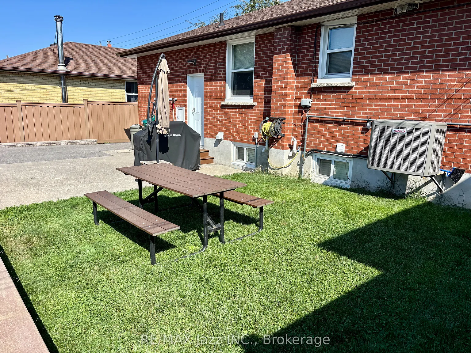 2 bed, $1,950 — Photo 1