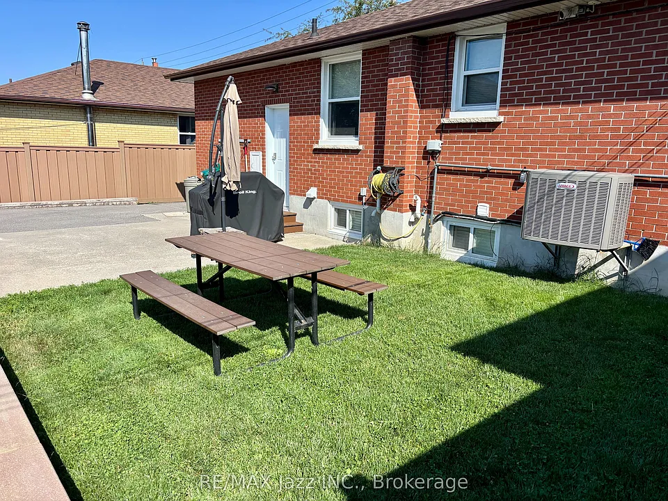751 Phillip Murray Ave #2