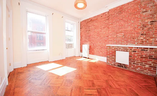 Rented by Bien Realty Ltd | media 37