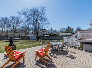 707 Jennings Rd, Fairfield, CT 06824