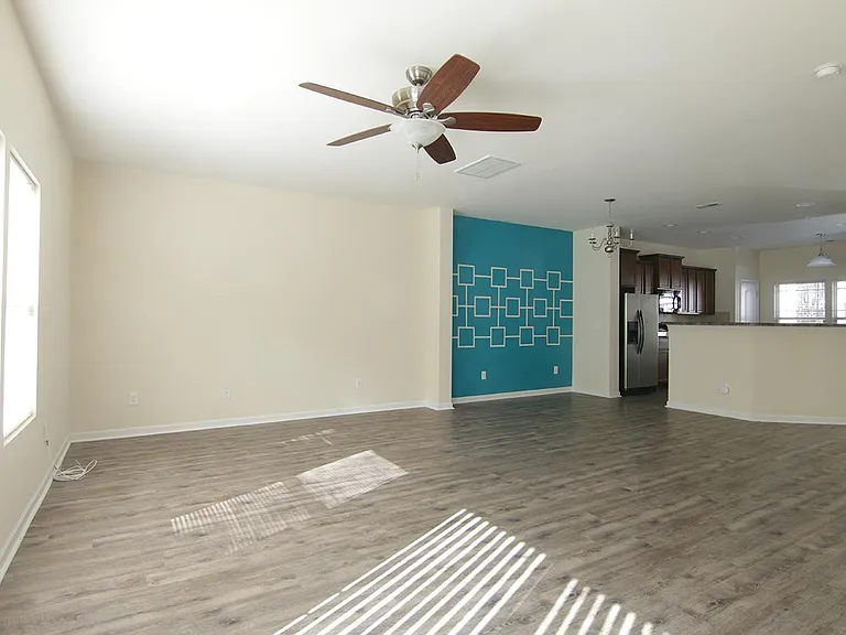 705 Keystone Park Dr #84 — Photo 8
