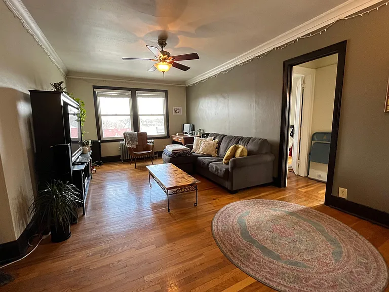 2517 Bryant Ave S #304 — Photo 3