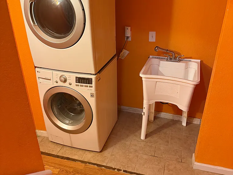 17697 E Brunswick Pl — Photo 8
