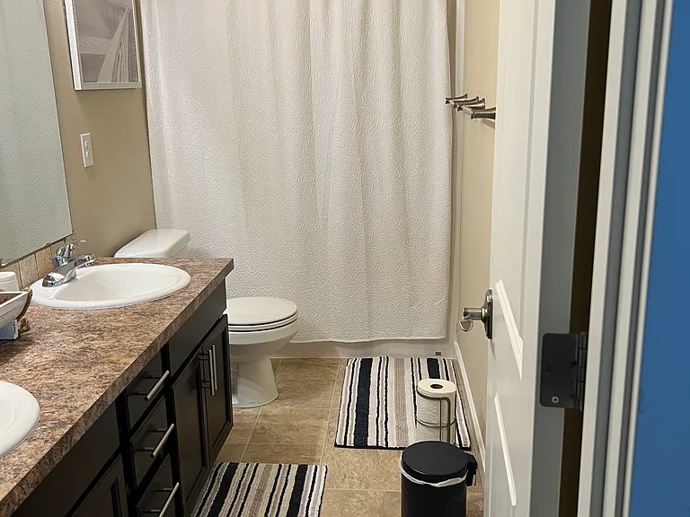 1410 NE Watland St #2 — Photo 4