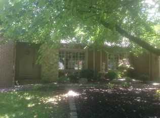 818 Wiltshire Dr, Evansville, IN
