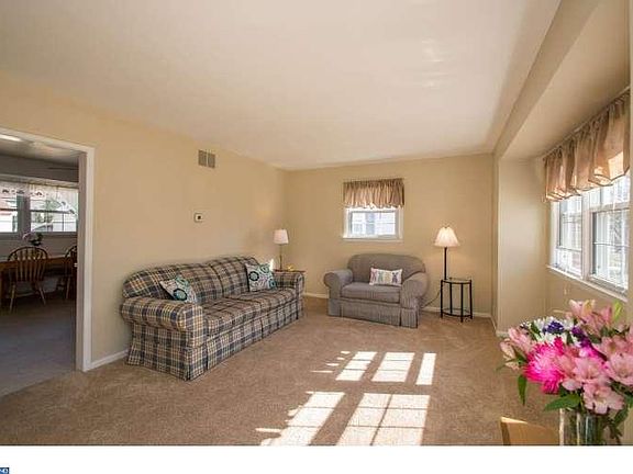 2nd image of 2622 Newell Dr
