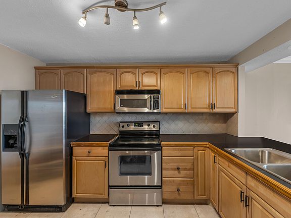 5th image of 6 ROYAL PALM Way #307