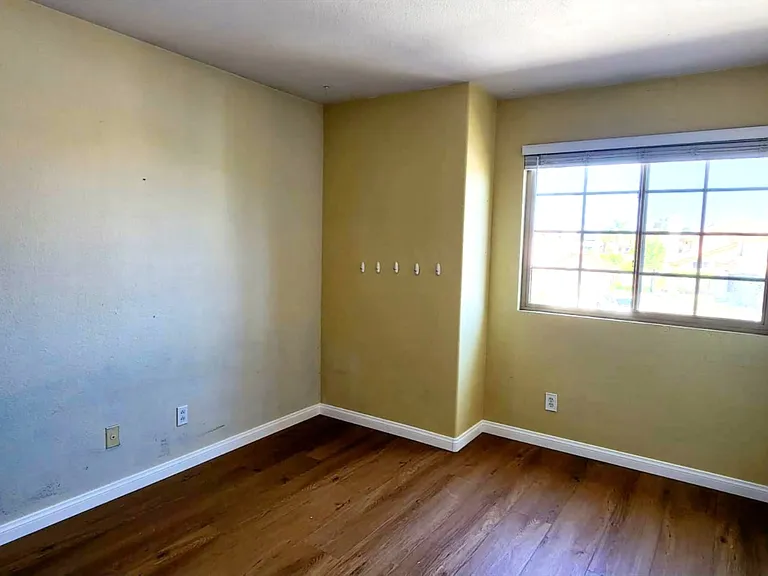 Penara Pl — Photo 3