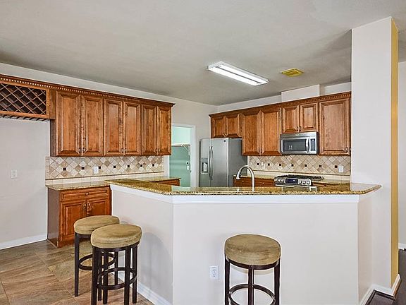4th image of 3302 Antelope Hills Dr