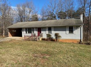 2179 McGhee St, Bedford, VA 24523
