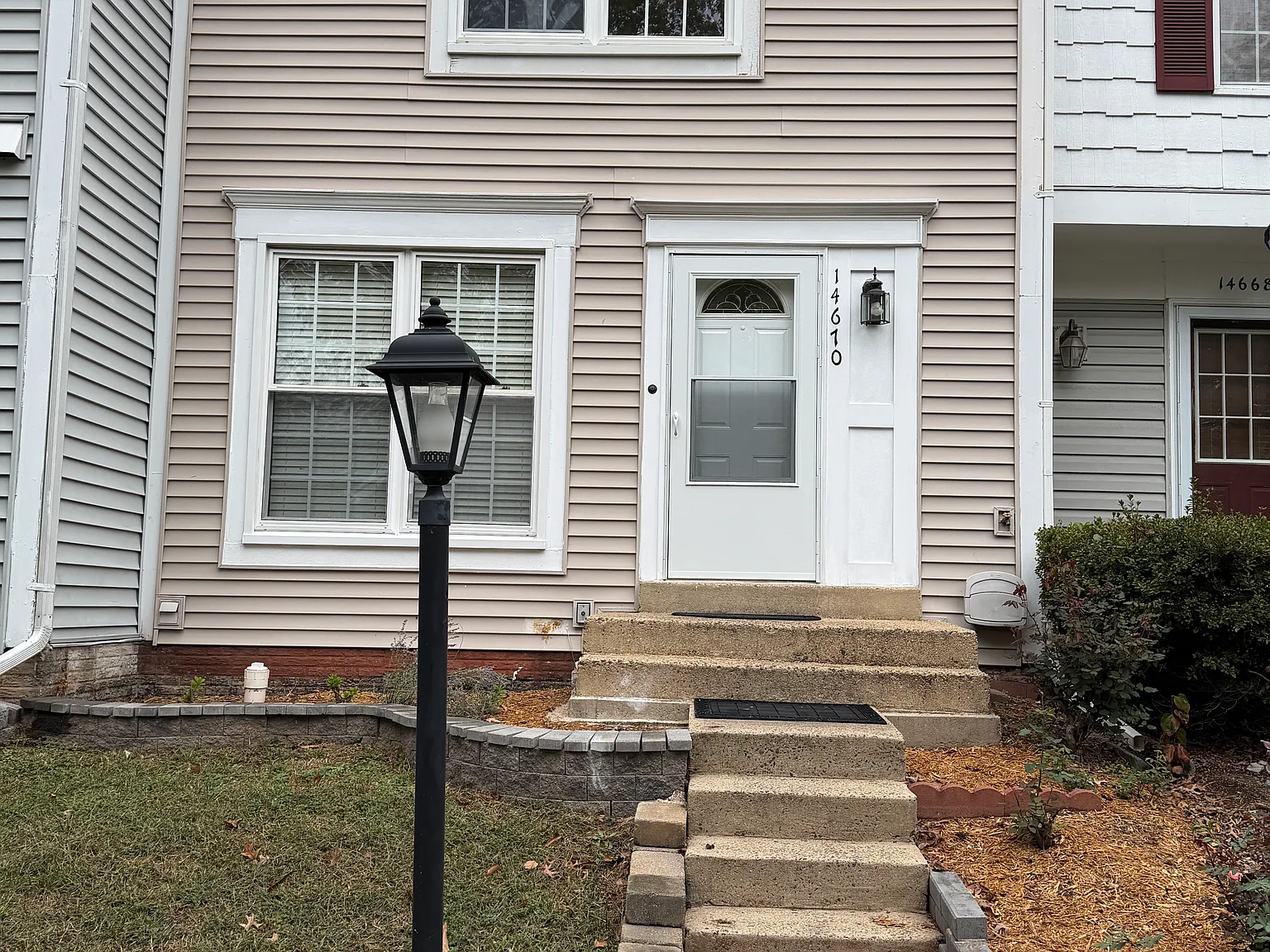 14670 Basingstoke Loop — Photo 1