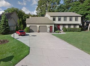 1782 Plateau Dr SW, Wyoming, MI