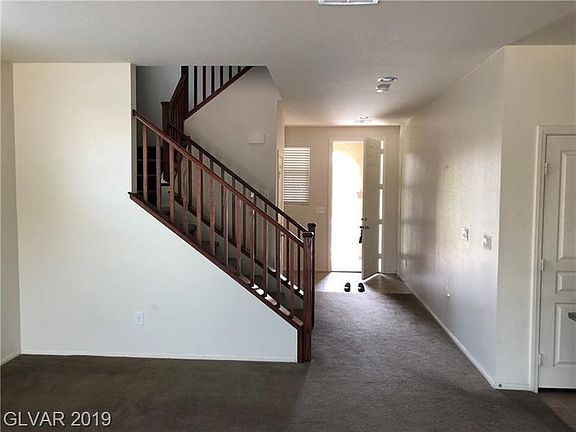 2nd image of 7042 Glencoe Harbor Ave