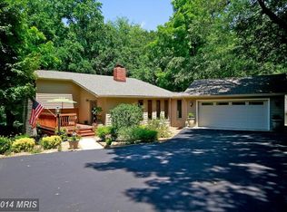 946 Hilltop Rd, Arnold, MD 21012