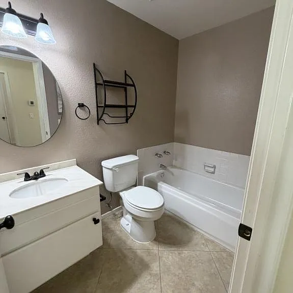 11304 Ganesta Rd — Photo 6