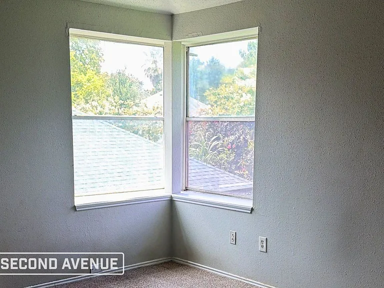 8502 Elm Lake Dr — Photo 4