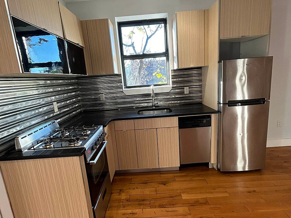 1st image of 448 Empire Blvd APT 1B